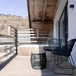24 By Avenida - Mountain Apartment *
