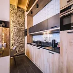 24 By Avenida - Mountain *