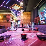 24 By Avenida - Mountain Apartment *
