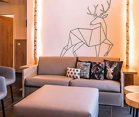 24 By Avenida - Mountain