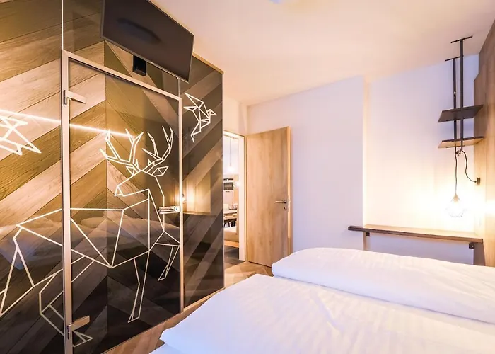 24 By Avenida - Mountain Apartamento Kaprun